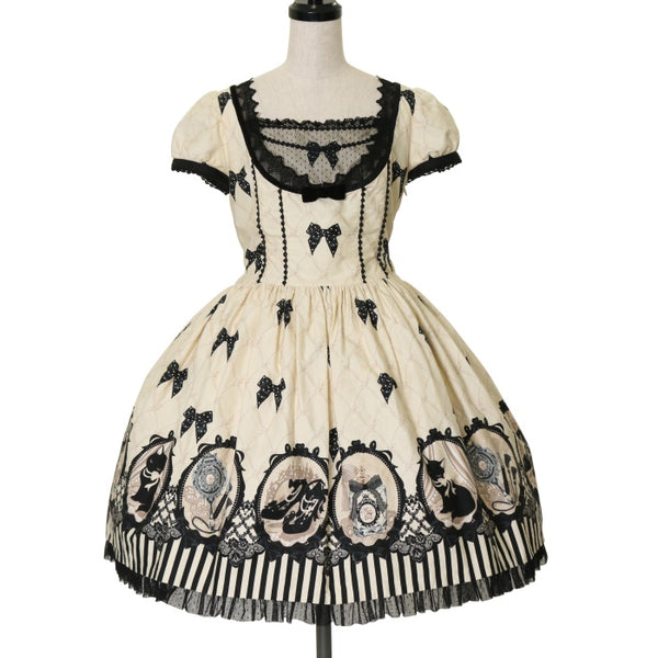 USED】【Mサイズ】Cinema Dollワンピース | Angelic Pretty Wunderwelt Online Shop -  Gothic u0026 Lolita Second-hand Clothing